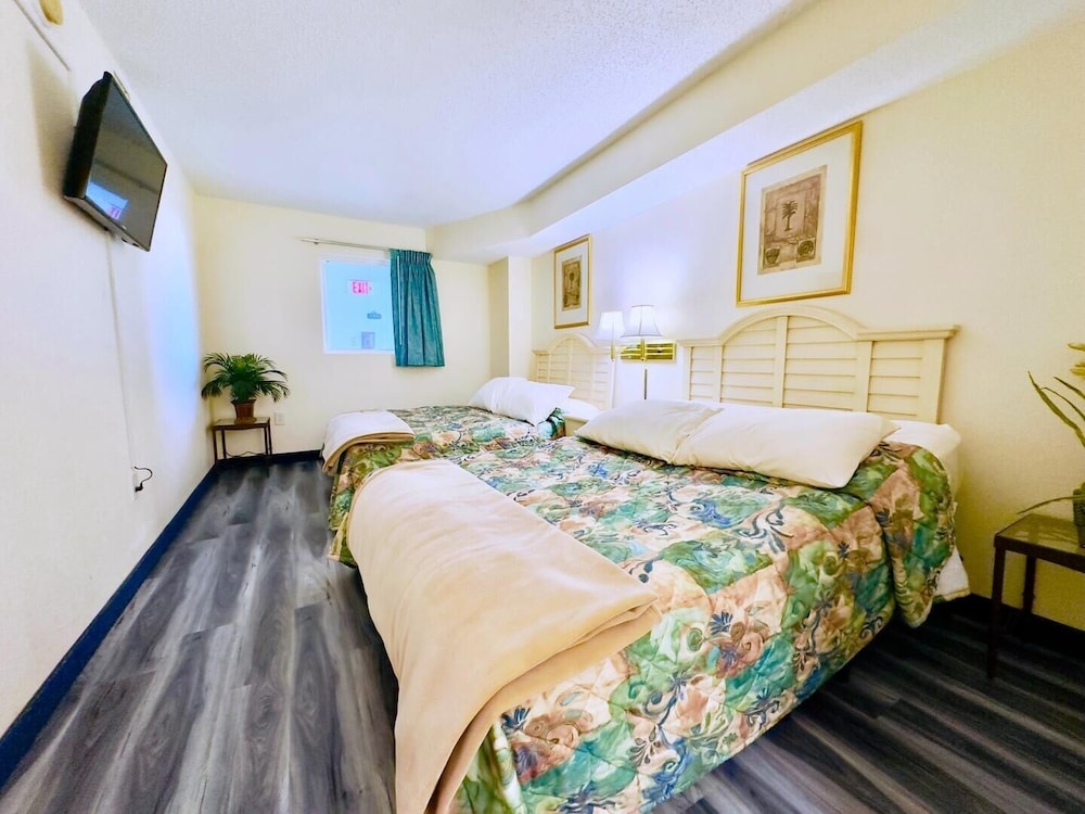 Conway Vacations - Baywatch Ii 322 2 Bedroom Condo by RedAwning - Property Image 5