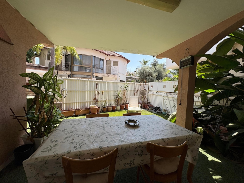 Kfar Saba Guesthouse
