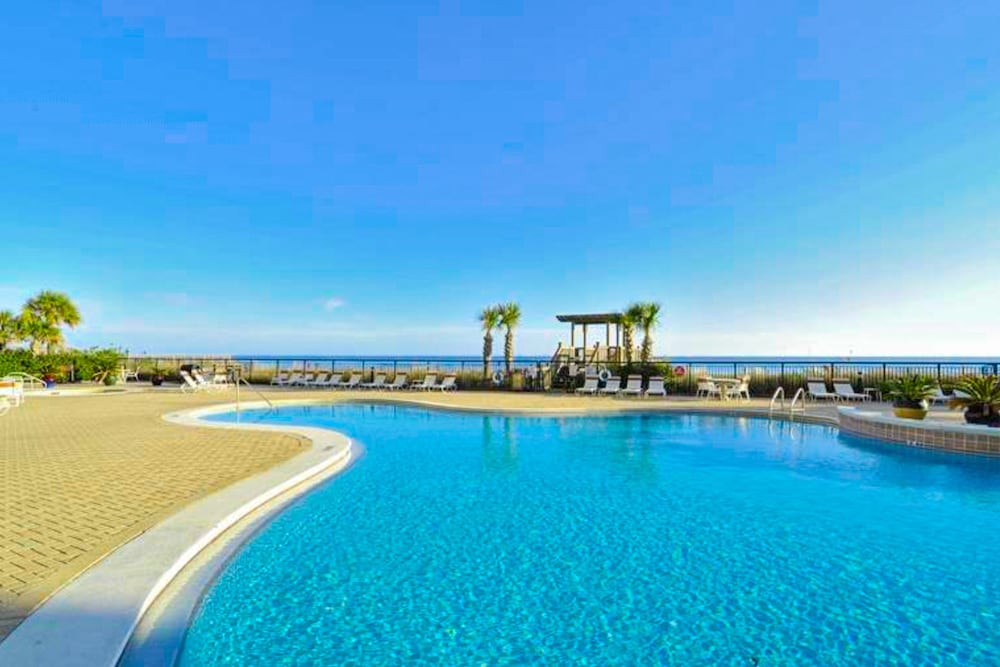 Palacio Condominiums view 2