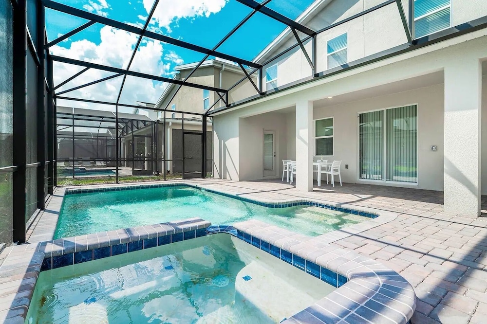 Tvpm-2858bd/sl 8 Bedroom Home by RedAwning view 3