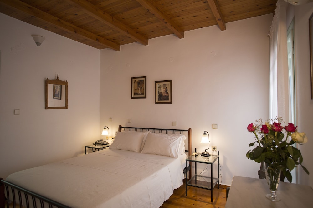 Nostos Hotel 43