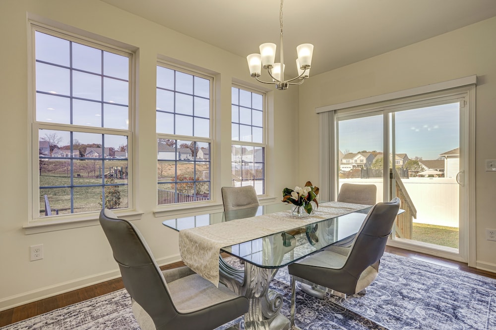Centrally Located Home in Fredericksburg!