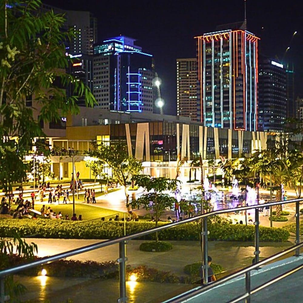 Live Luxury Living at BGC Venice