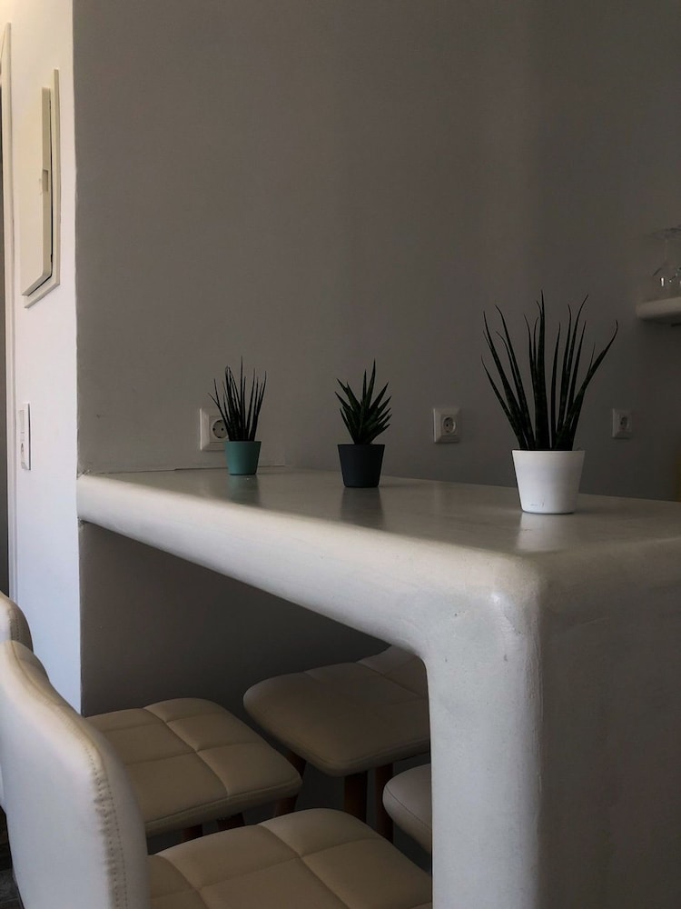 Alos Seafront Gem - Loutra Seaview Escape