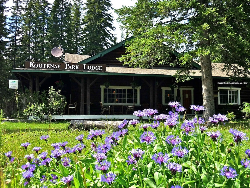 Kootenay Park Lodge