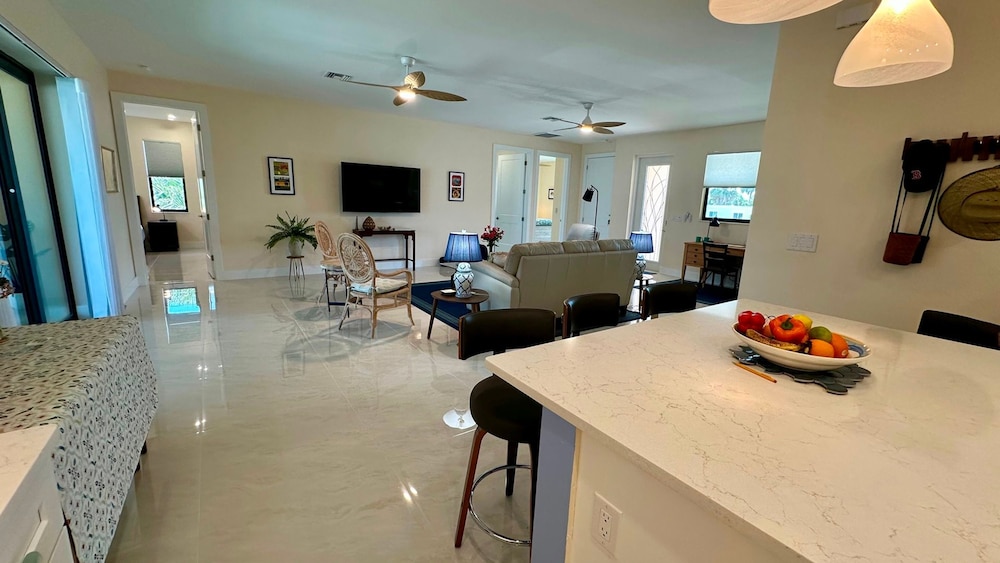 Beachcomber Lodge in Fort Myers Beach