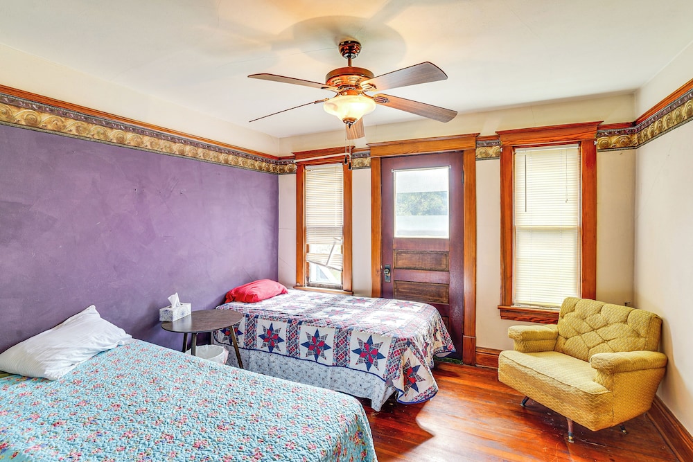 Cozy Rural Hideaway in Mcintosh County!