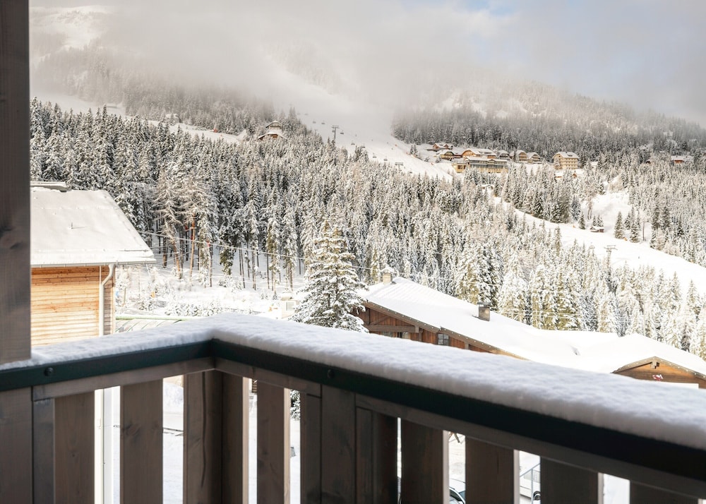Penthouse in Katschberghohe Near Ski Slopes