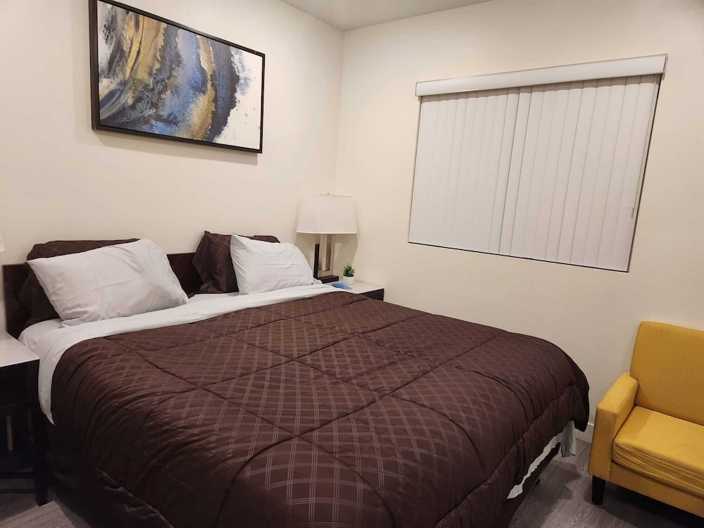 Urban Chic Apart-Hotels in Central LA
