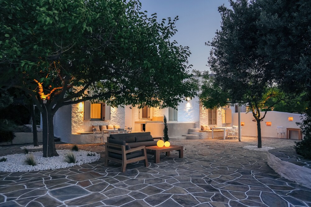 Rabagas Suites