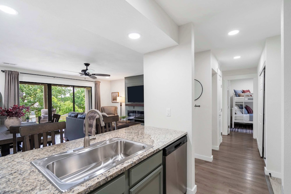 Leisure Nest Escape For 7