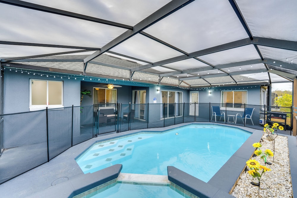 Play & Relax: Davenport Family Getaway!