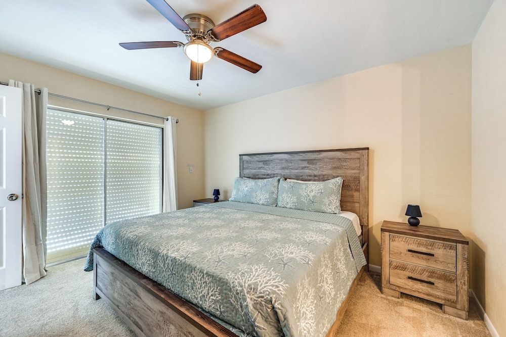 Hot Tub & Heated Pool: Bonita Springs Getaway!