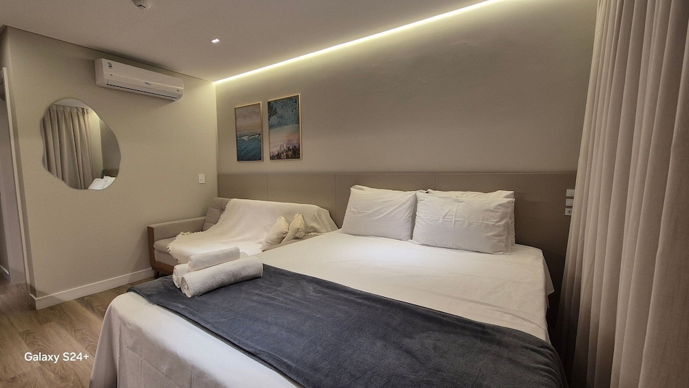 Studios With Side Sea View at Penha Spot PSO - L