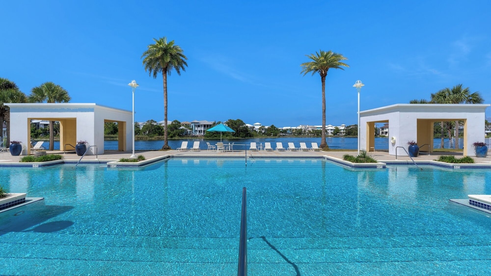Lakefront Haven in Carillon Beach