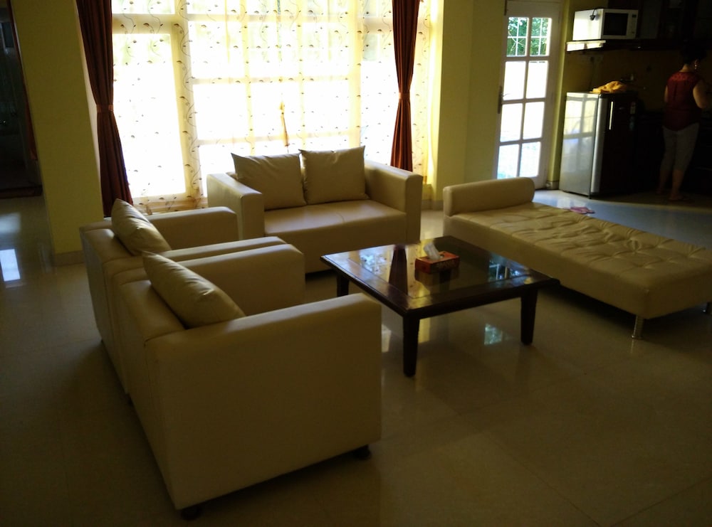 Sunshine Villa