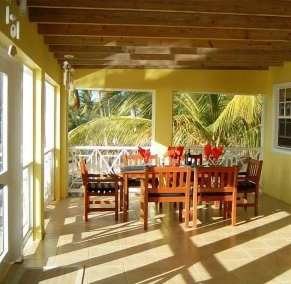 Yellow Bird Villa
