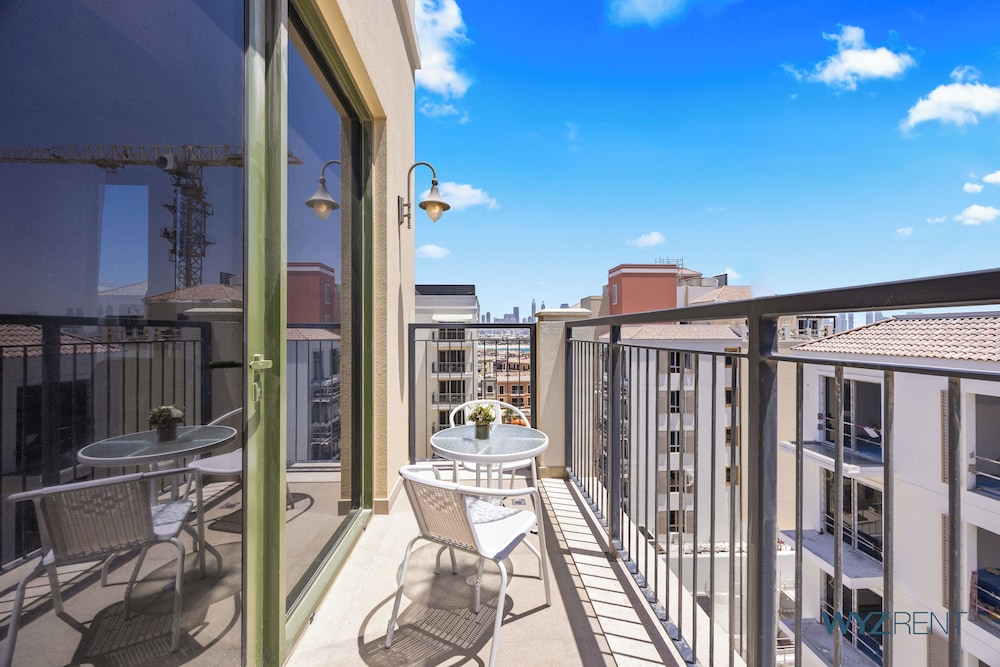 Bayfront 1BR in La Sirene 2 Seaport View