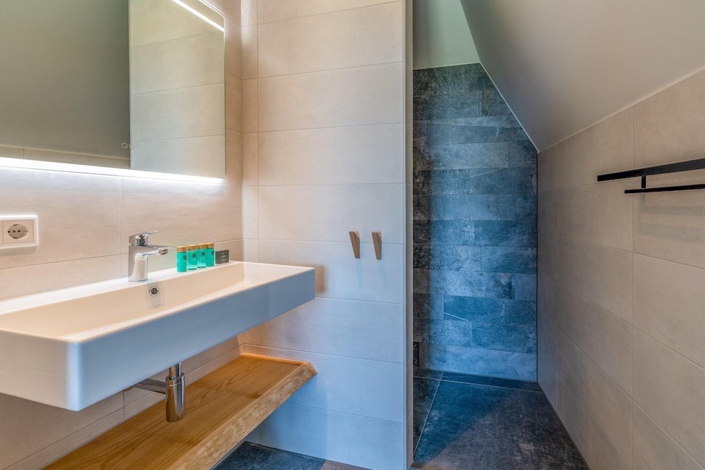 Modern, Luxurious and Sustainable Nature Villa