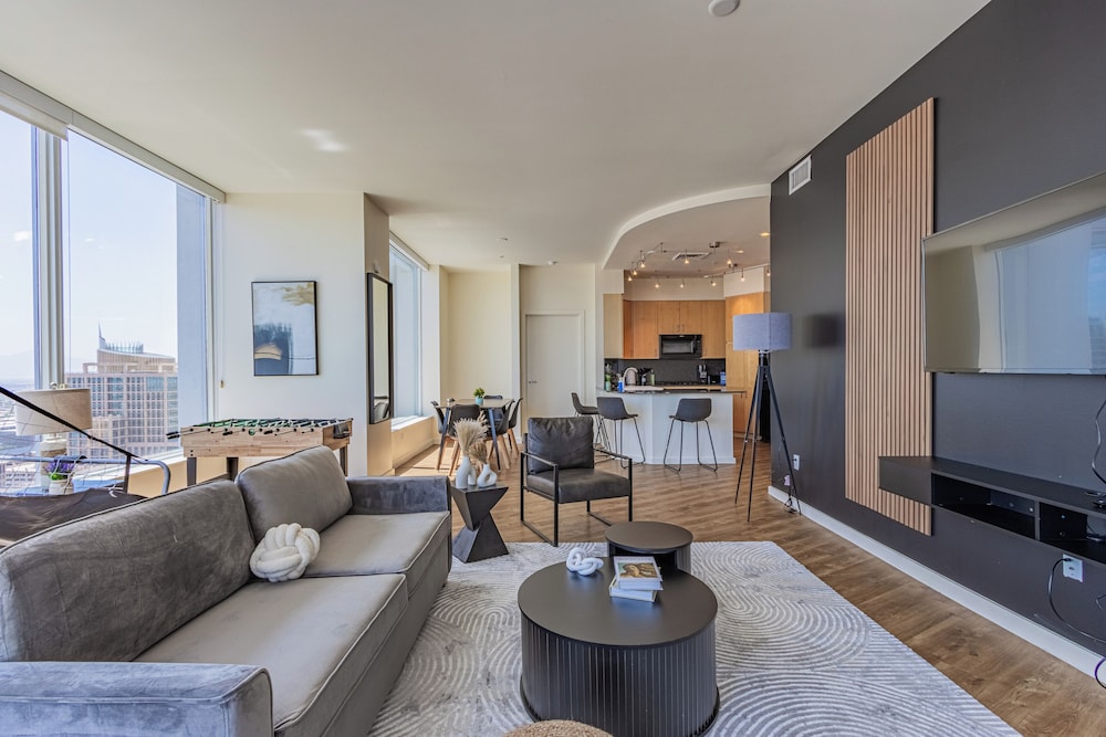 ROVE LIVING/KL - 44 Monroe