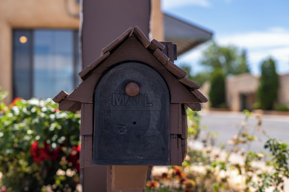 Santa Fe Vacations - King's Rest Court Inn - Property Image 8