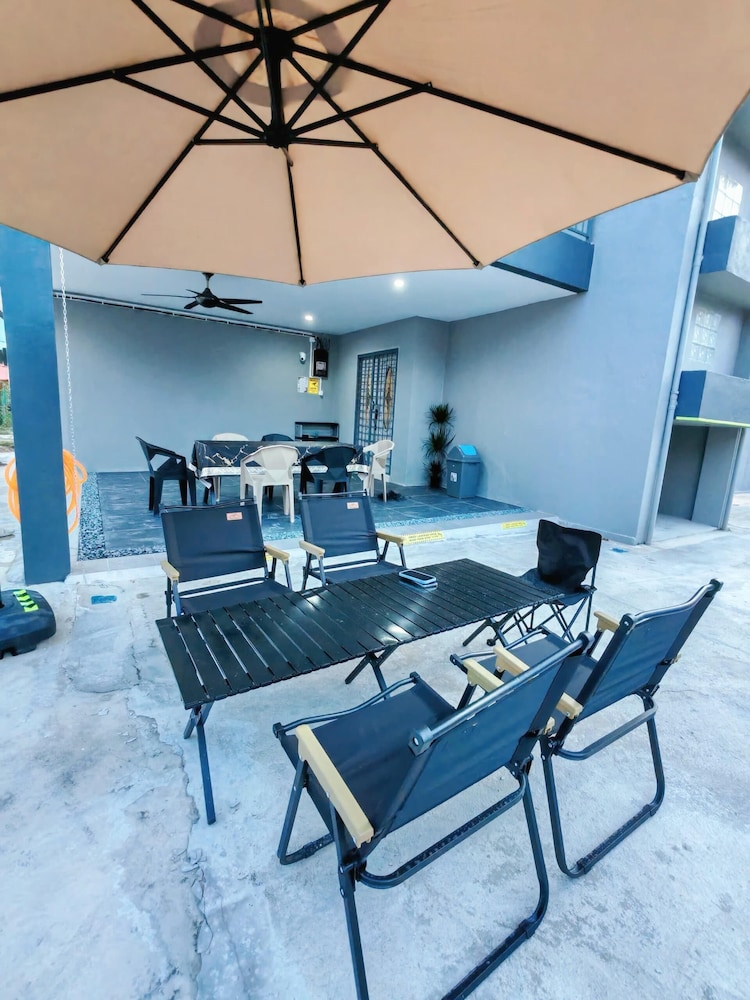 Comfy Tok Sira Home Kuantan 5 BR
