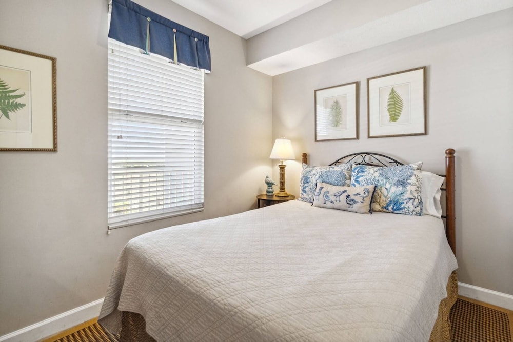 Grandview East 903