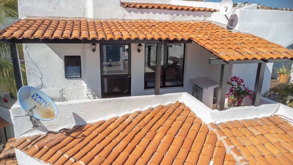Flat with Unbeatable Views & 2 Bedrooms