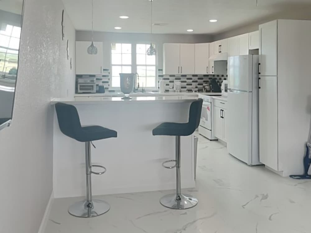 Ocean Oasis by Ryson Vacation Rentals