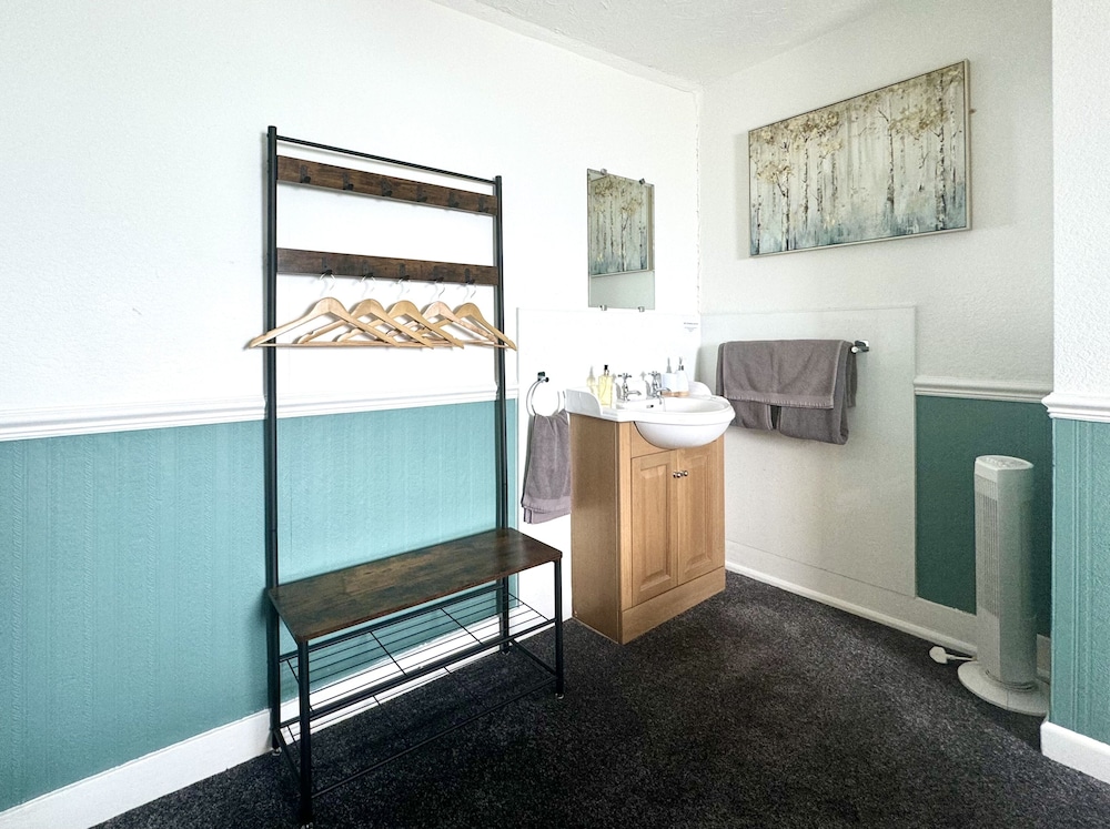 The Angove Guest House