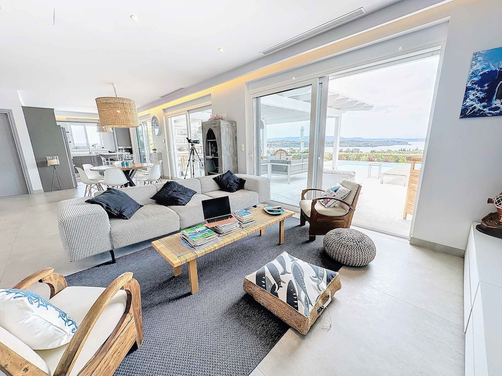 Modern VIP Villa 100 Privacy Stunning Views