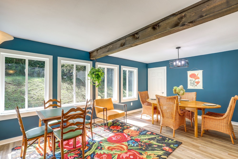 Weaverville Retreat w/ Private Hiking Trail!