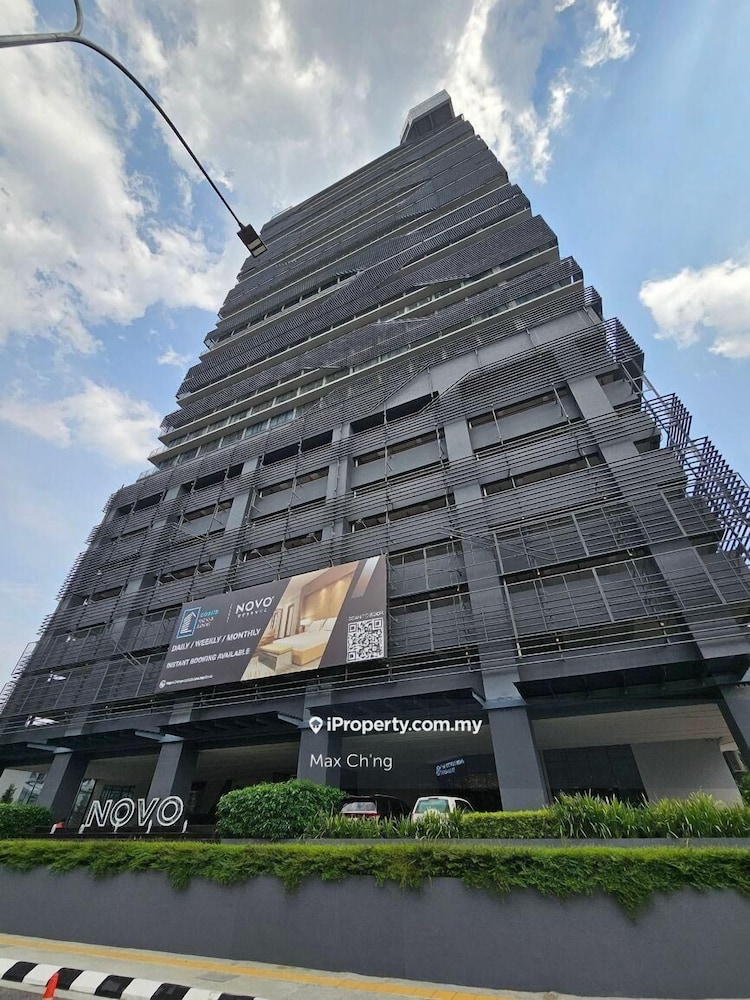 Novo Suites @ Jalan Ampang Skypool