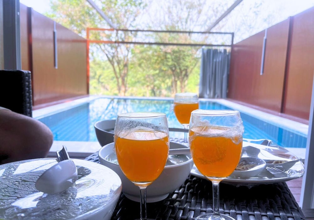 19 Degrees Resort