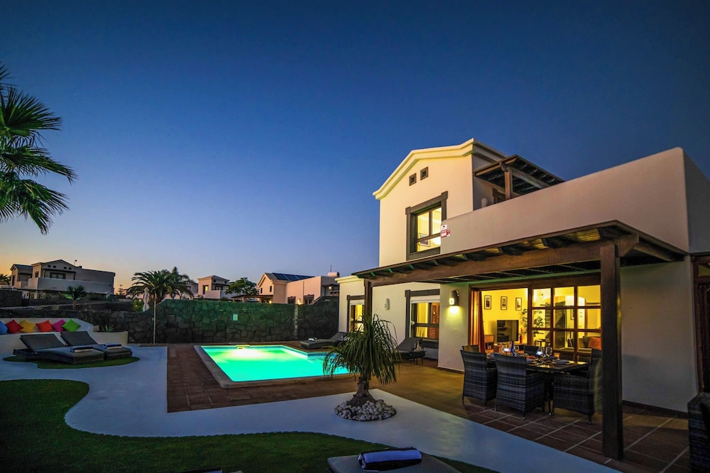Villa Lucero