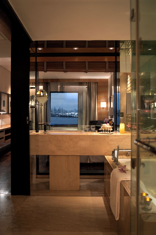 Mumbai Vacations - Taj Lands End - Property Image 13