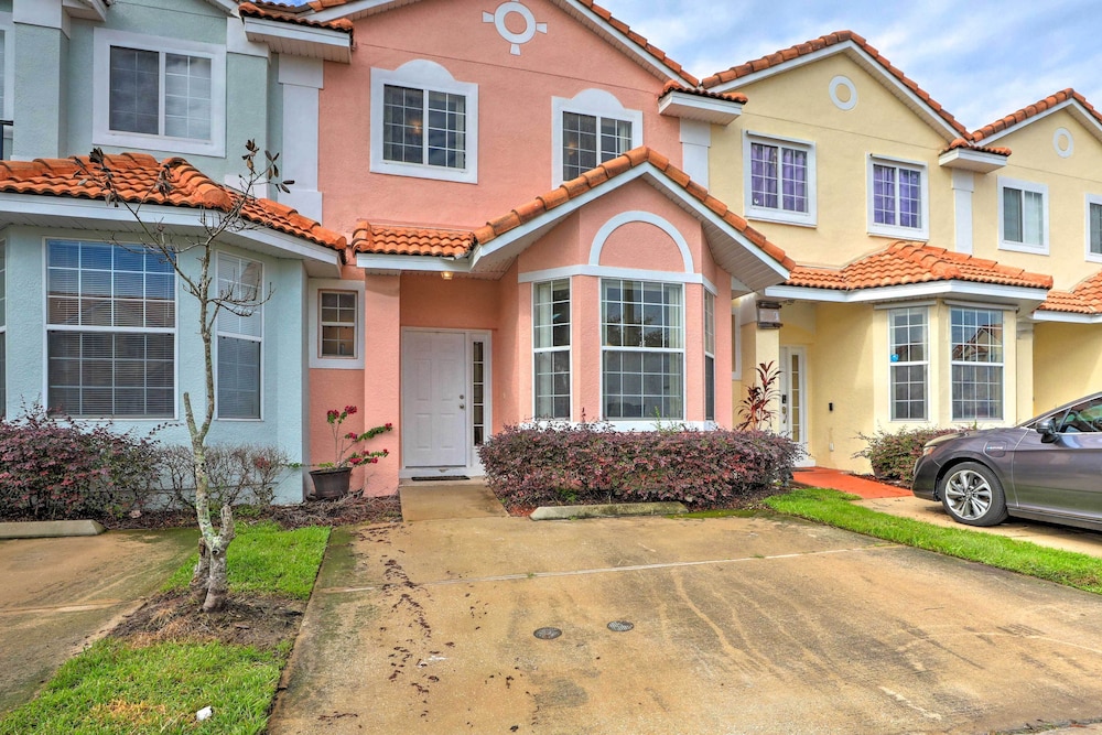 10 Mi to Wdw: Gated Townhome w/ Themed Rooms!