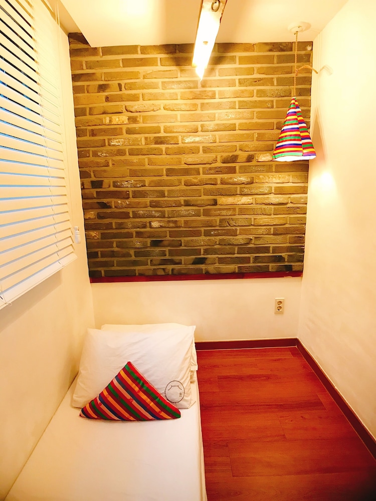 Hwon Guest House