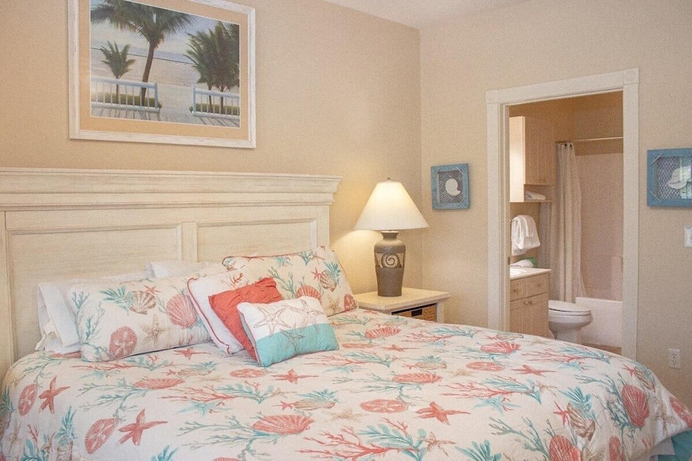 Magnolia Pointe 4801-202 2 Bedroom Condo