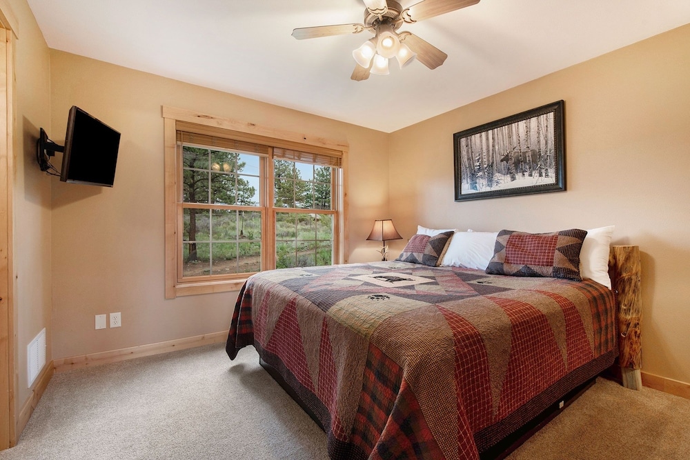 Solitude Condos - Estes Park CO