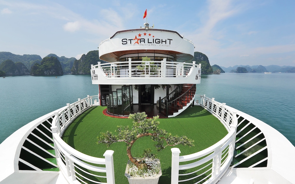 Starlight Cruiser