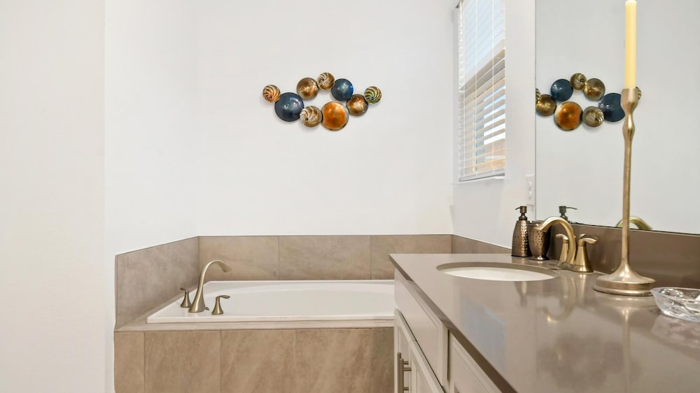 Luxury Family Villa With Pool Spa Near Disney World