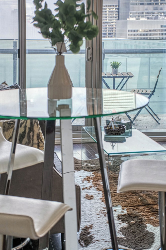 GSuite Express Downtown Toronto - Image 4