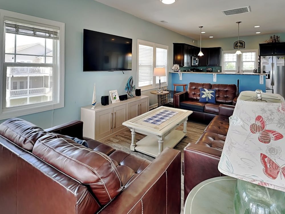 Lovin' Lowe Tide by Topsail Realty