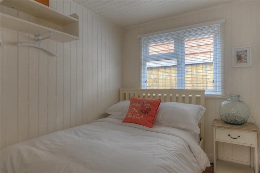 8 Bowling Green Chalets