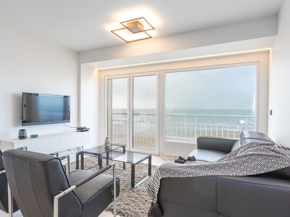 Luxury Apartment With Stunning sea Views