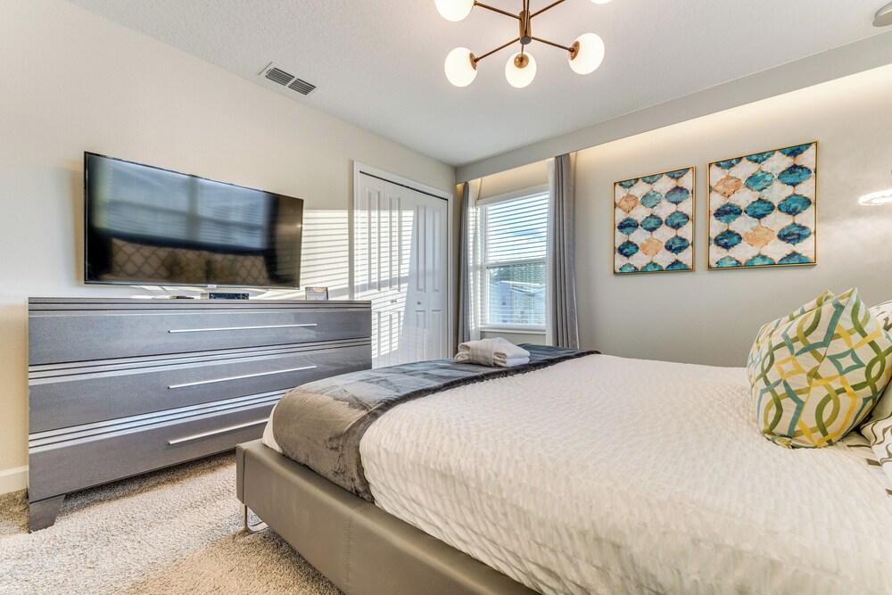 4 Mi to Old Town: Kissimmee Resort Home