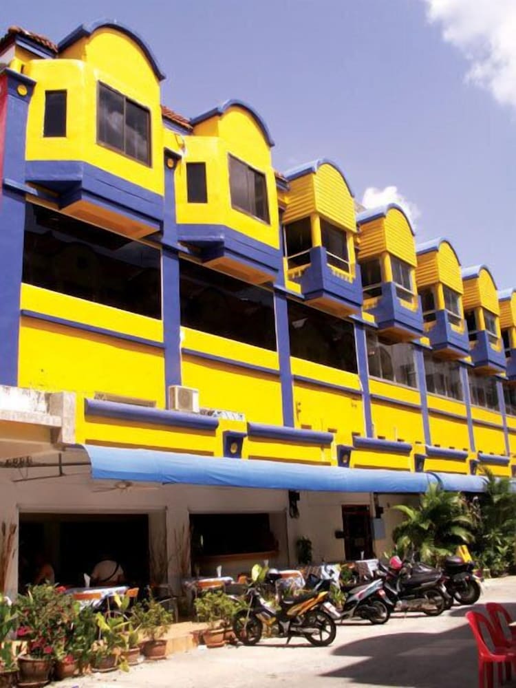 Hotel Aquarius Gay Guesthouse And Sauna Phuket