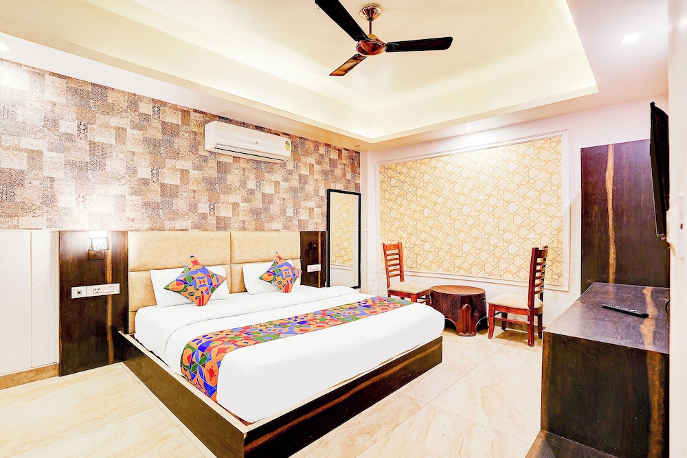 Fabhotel Ramaya Palace