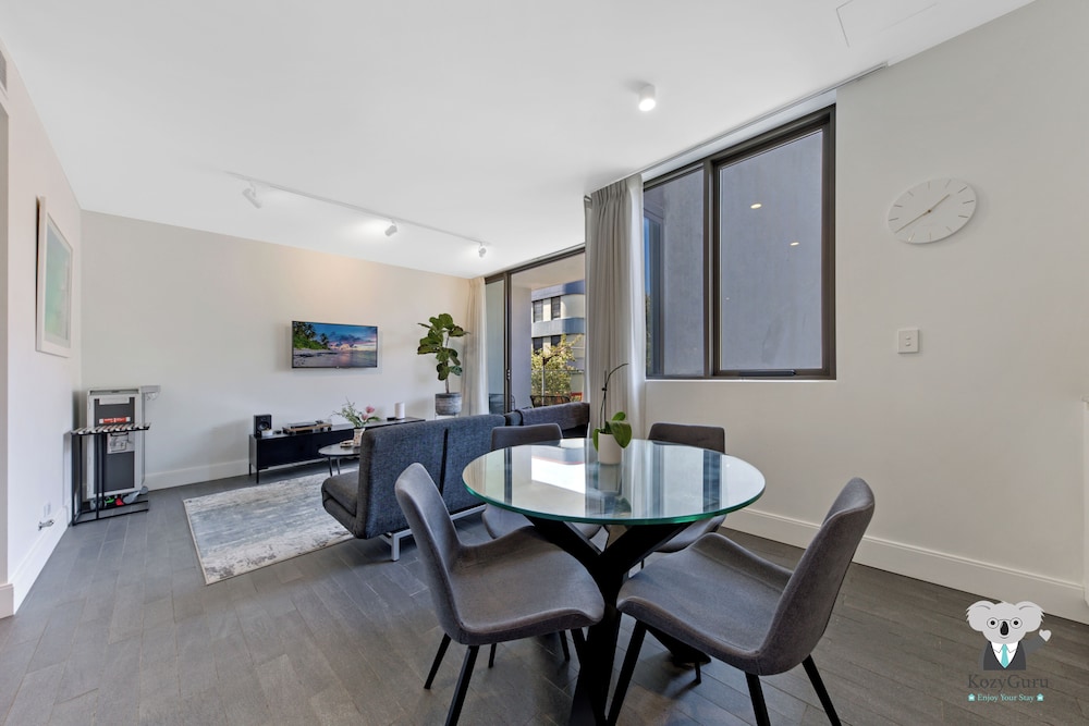 Kozyguru | Surry Hills | Freshly Cozy Apt